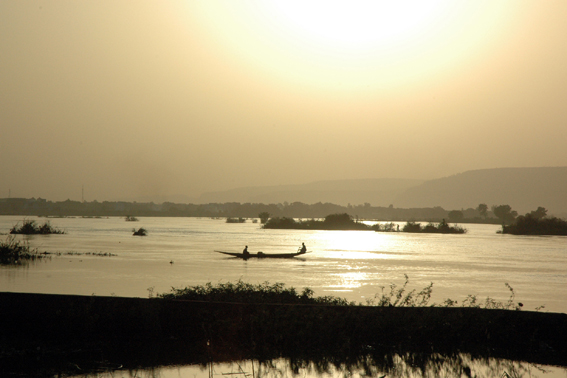 Piroge auf dem Niger