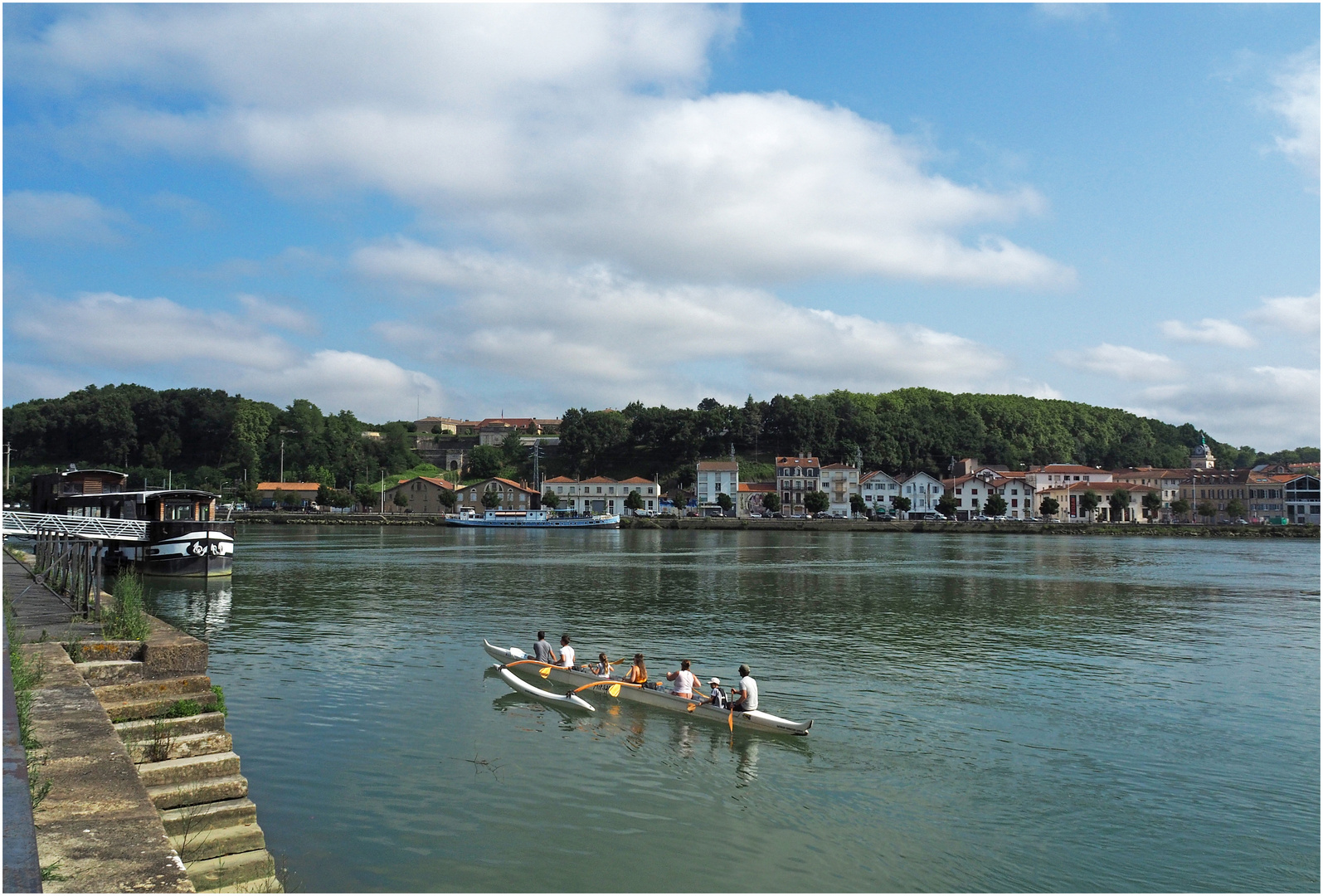 Pirogue à balancier sur l’Adour à Bayonne