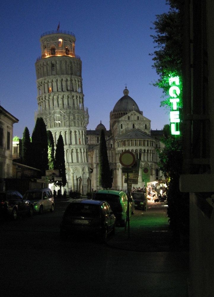 Pisa am Abend