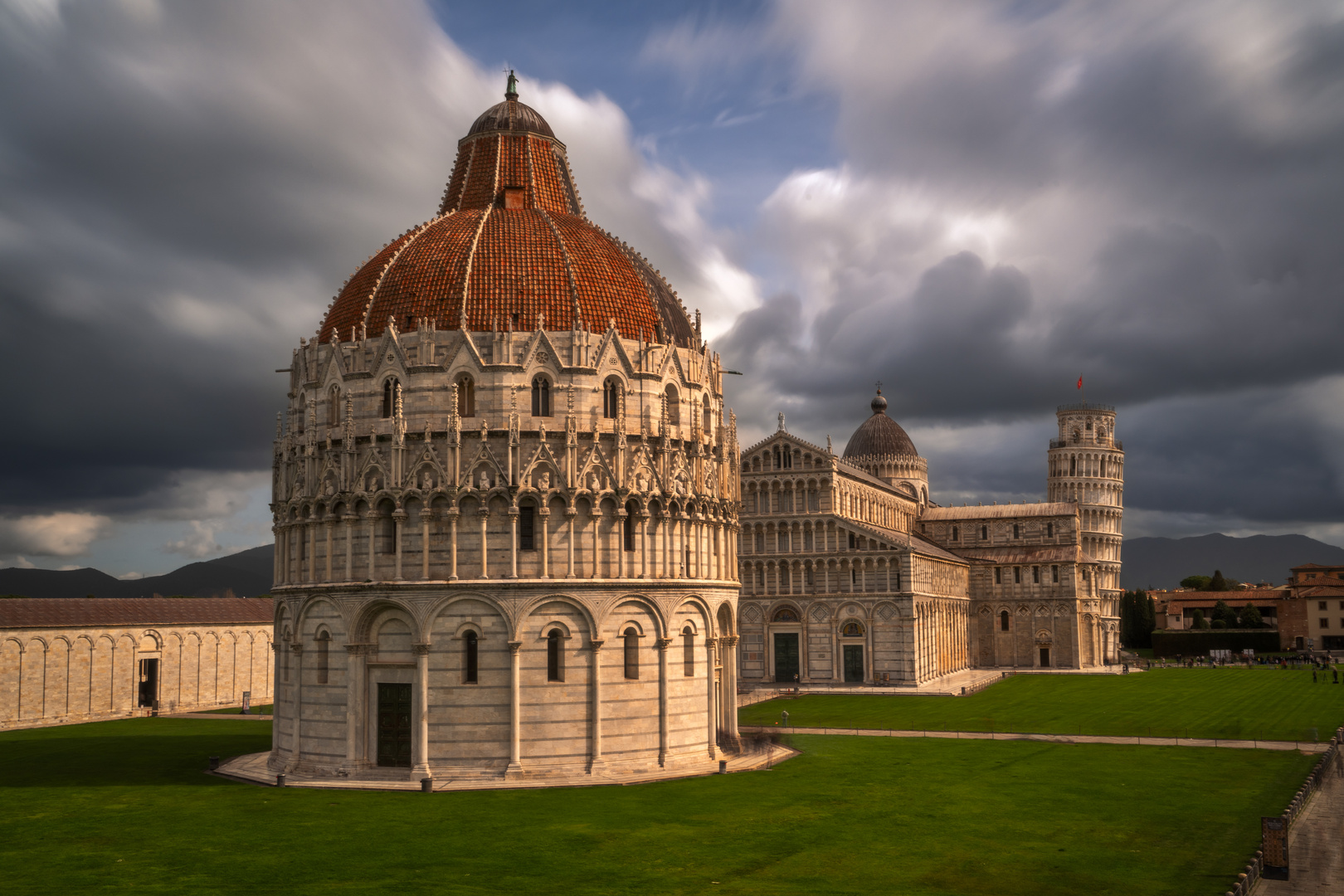 Pisa Piazza dei miracoli