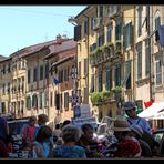 Pisa. Sommer. Abseits des Schiefen Turms.