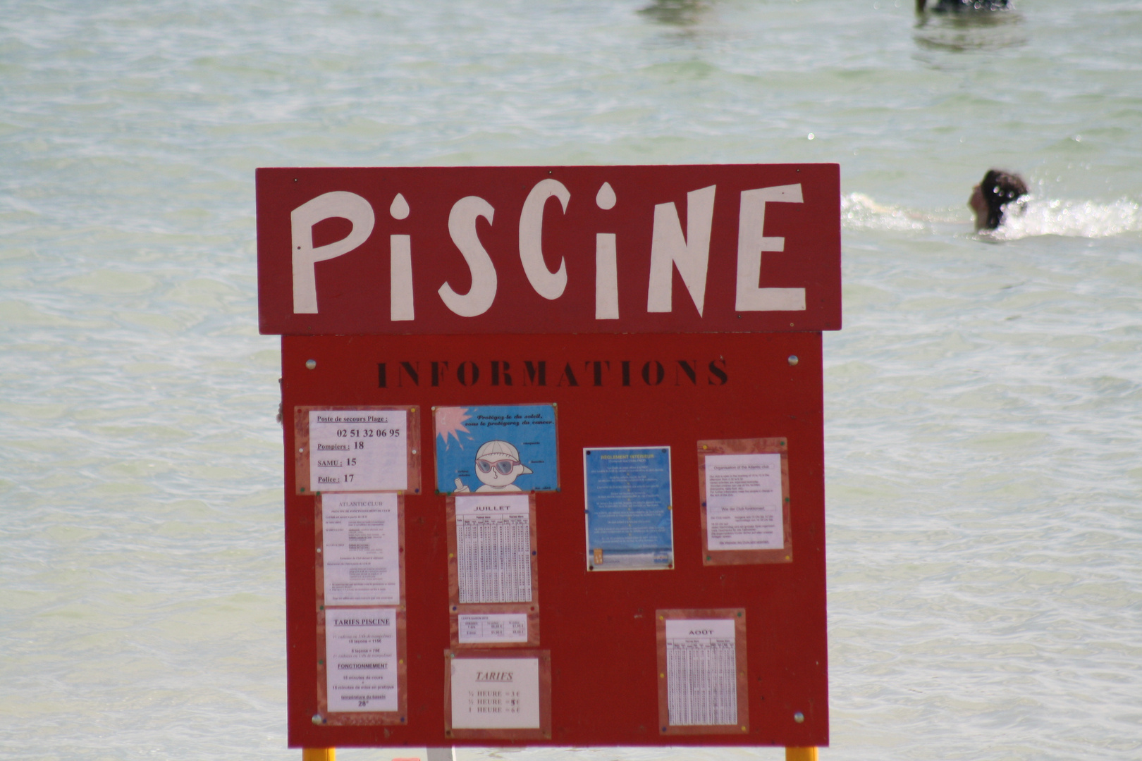 "piscine géante"