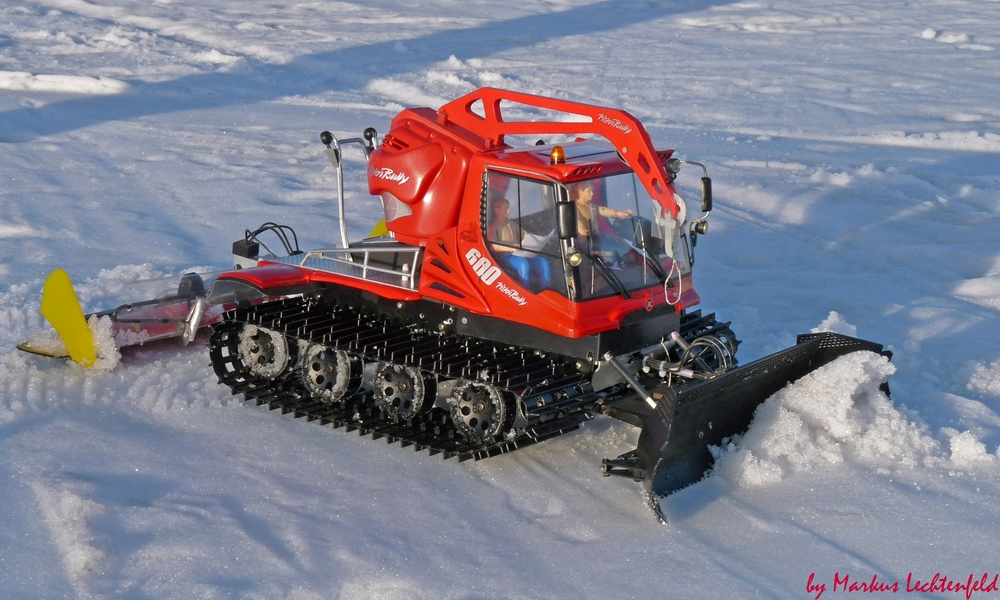 Pistenbully 600W