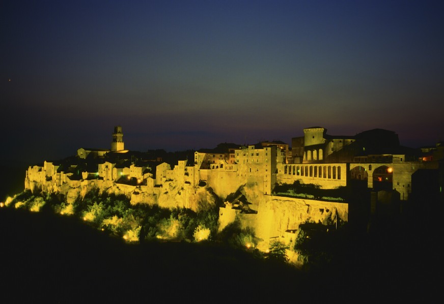 Pitigliano