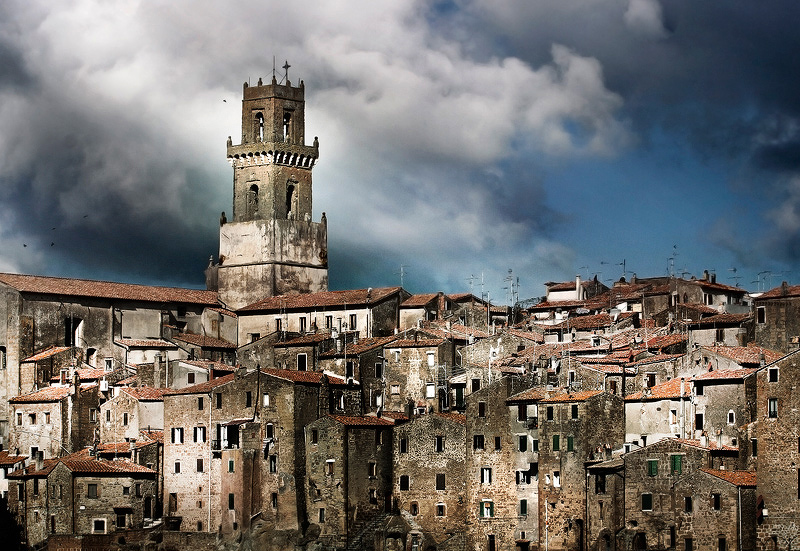 Pitigliano after the rain