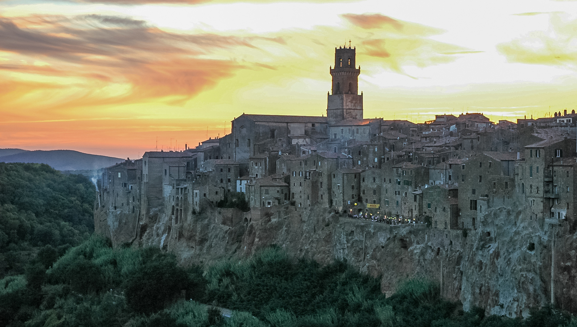 Pitigliano beim Sonnenuntergang