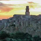 Pitigliano beim Sonnenuntergang