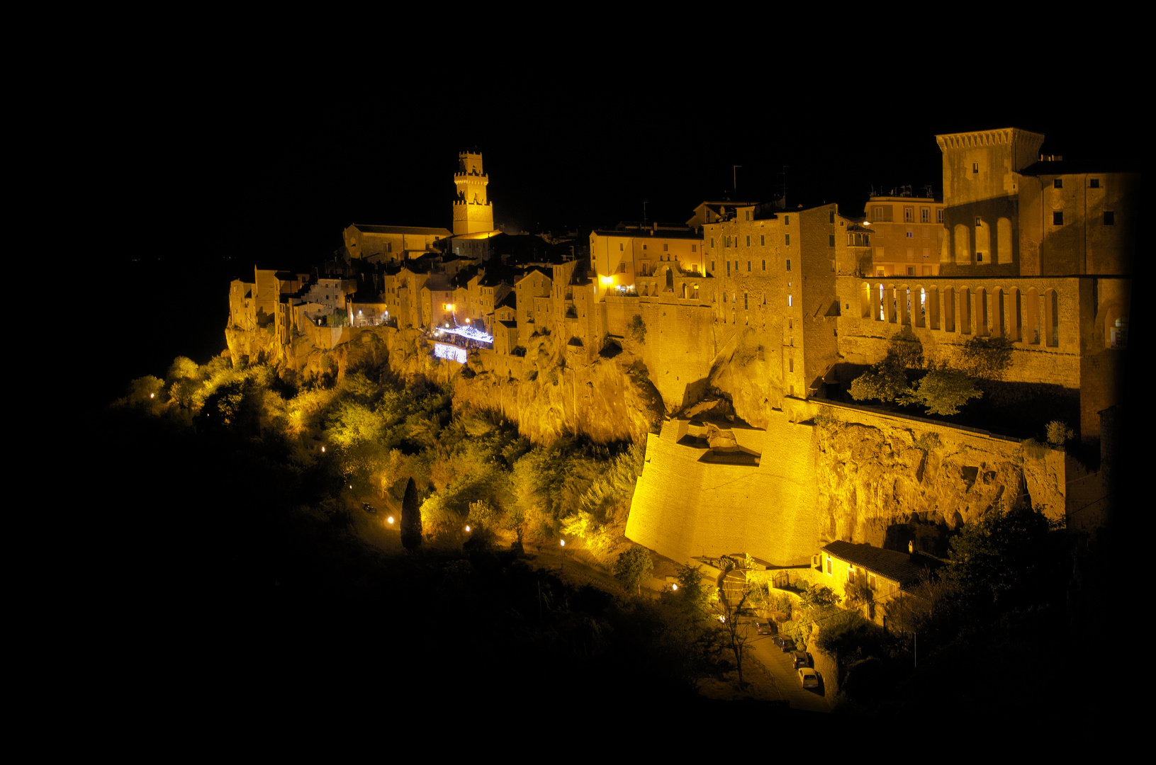 Pitigliano - Il Paese Sospeso