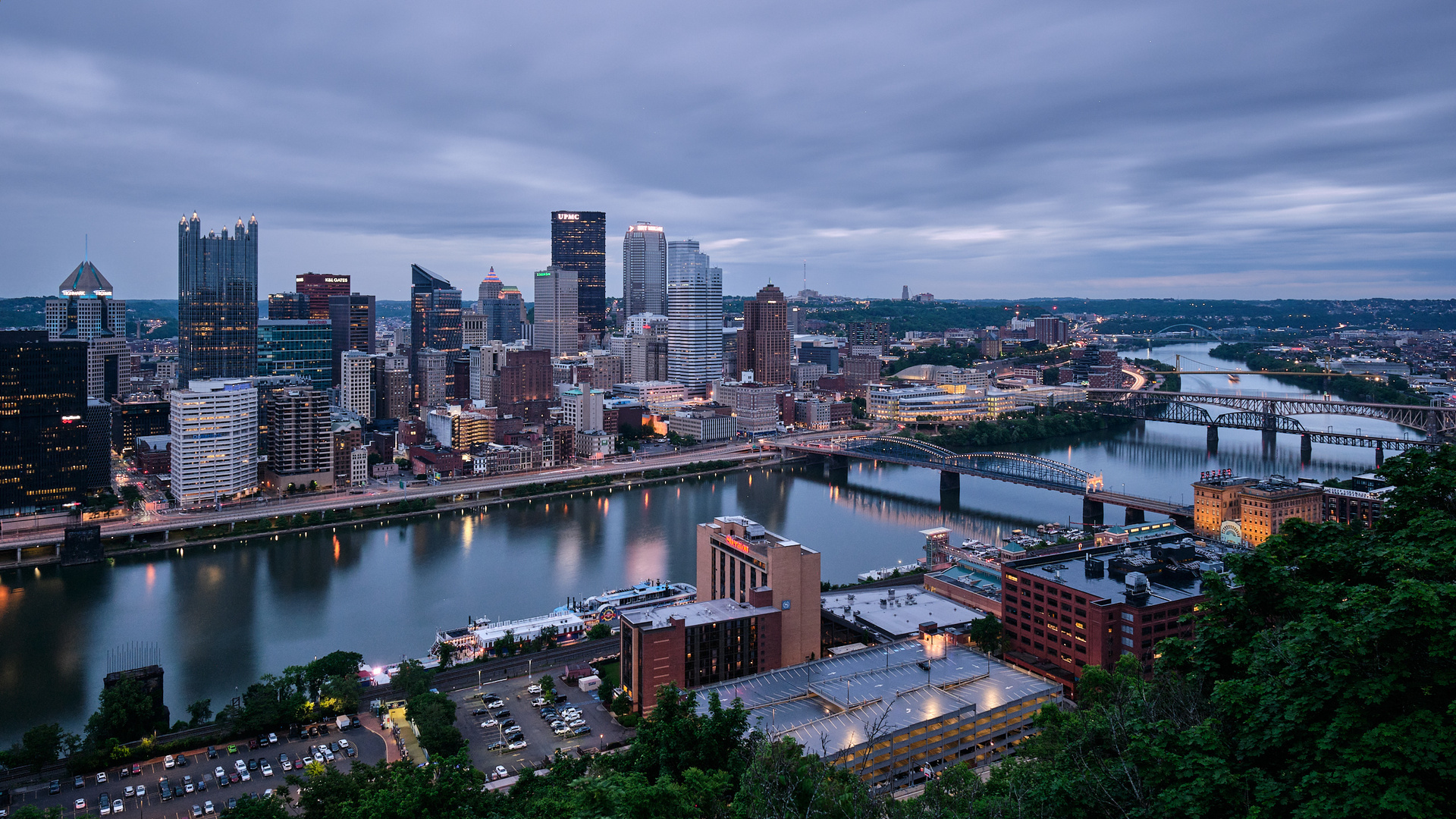 Pittsburgh zur blauen Stunde