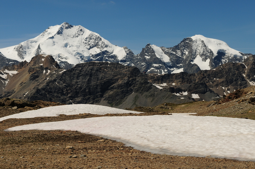 Piz Bernina und Piz Morteratsch vom Piz Lagalb ausbetrachtet.