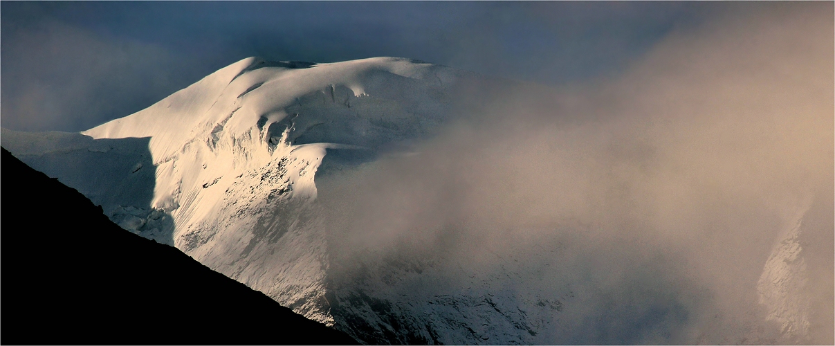 PIZ PALÜ IM NEBEL