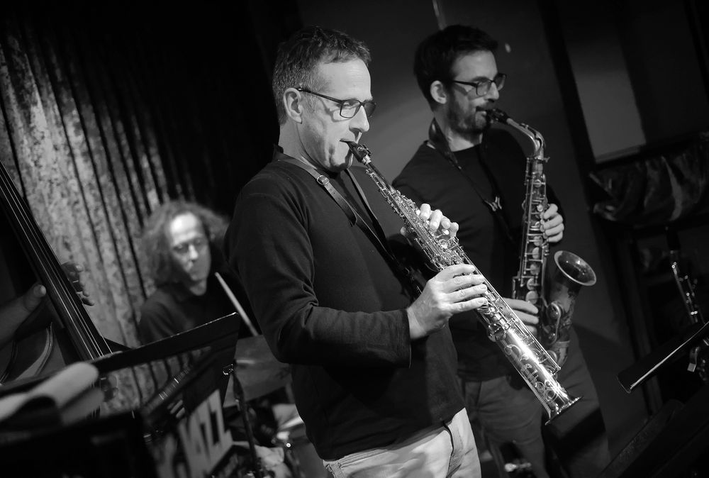 P_Jazz sw Fmehl Konzert cr6-EM2-A0871_v4_SW__w10_Kiste_3er_Fmehl_v23okt25