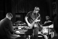 P_Jazz_cr6-A0211_v12_e20_kiste_meixner_v23ap25_nbv28mai25