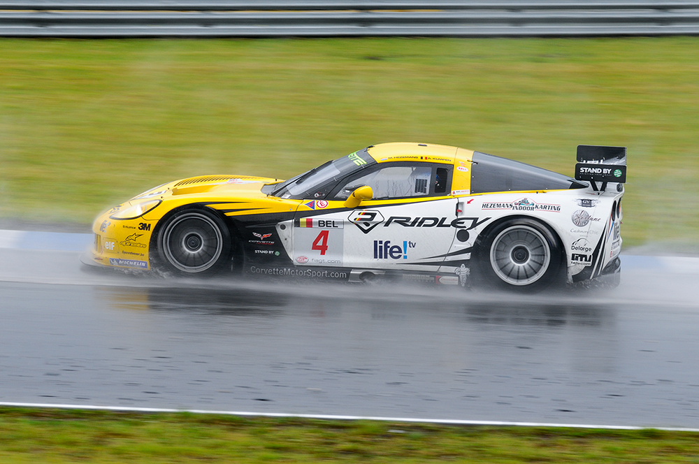 PK Carsport-Corvette C6R