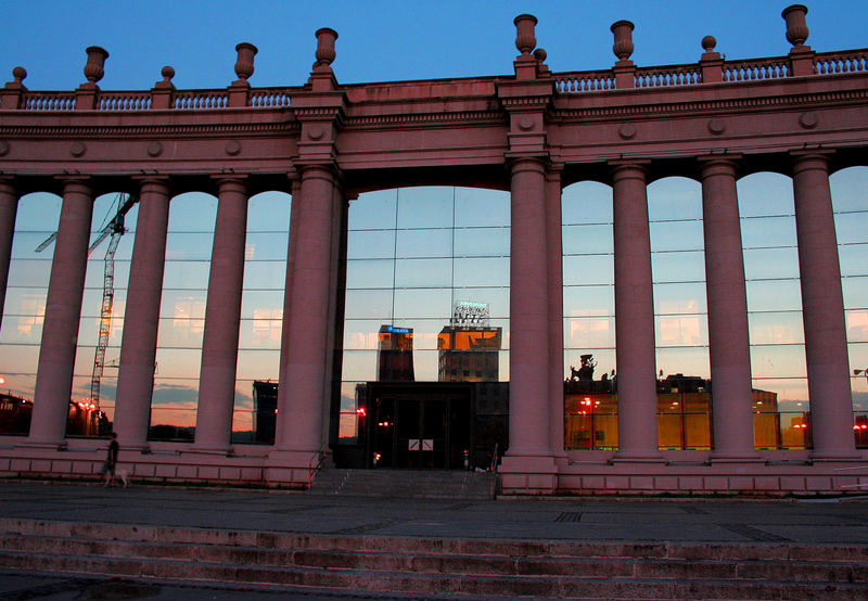 Placa Espanya im Spiegelbild