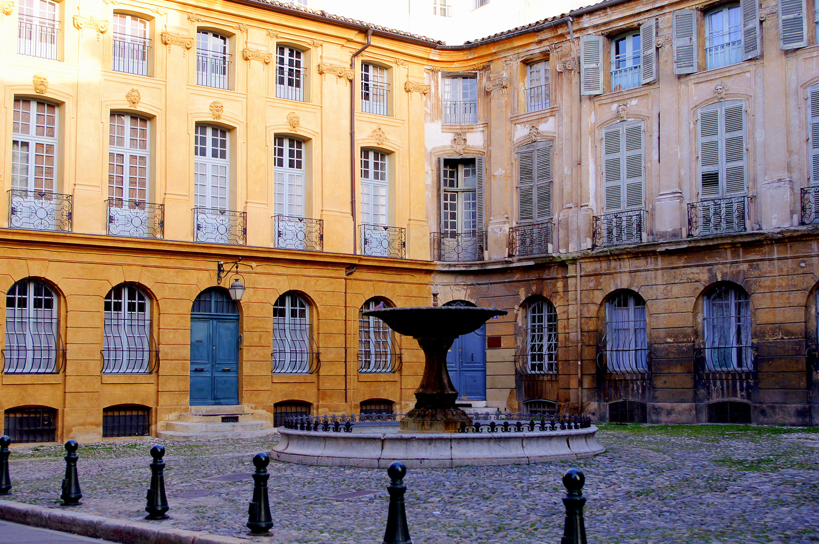 Place d'Albertas, Aix en Provence