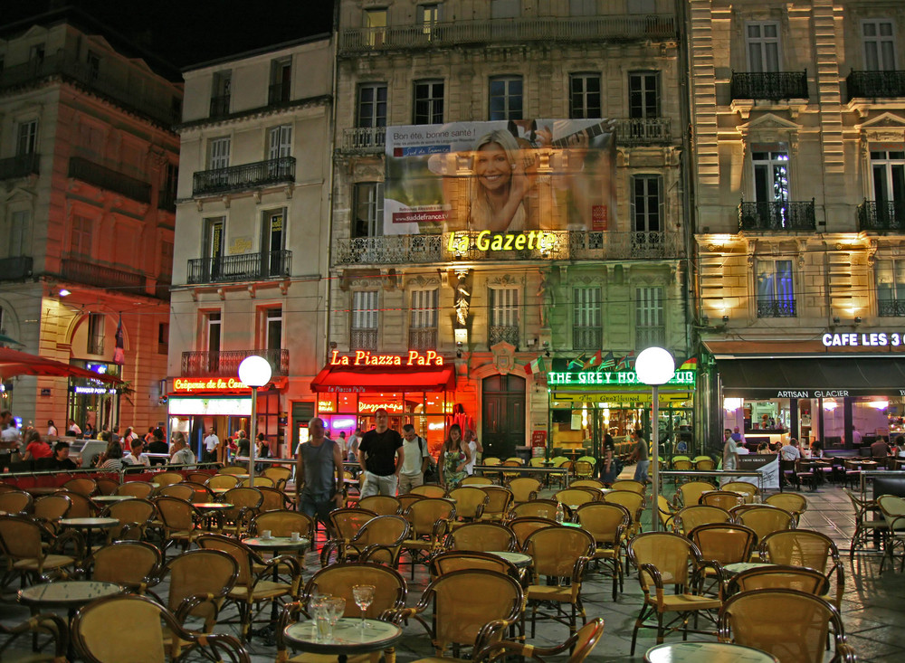 PLACE DE LA COMEDIE 3