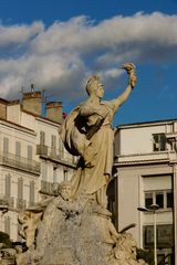 Place de la liberté avec ses couleurs