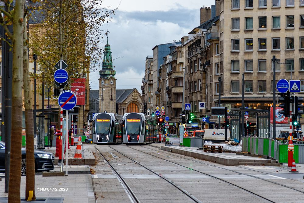 Place de Paris - Avenue de la Liberté - Gare centrale