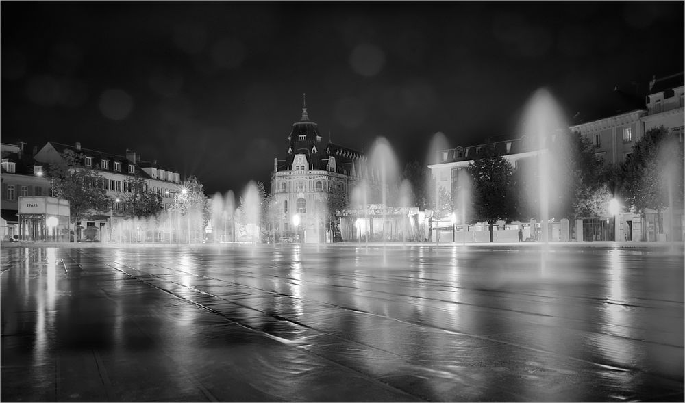 PLACE DES EPARS, CHARTRES 