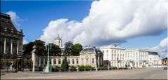 PLACE DES PALAIS