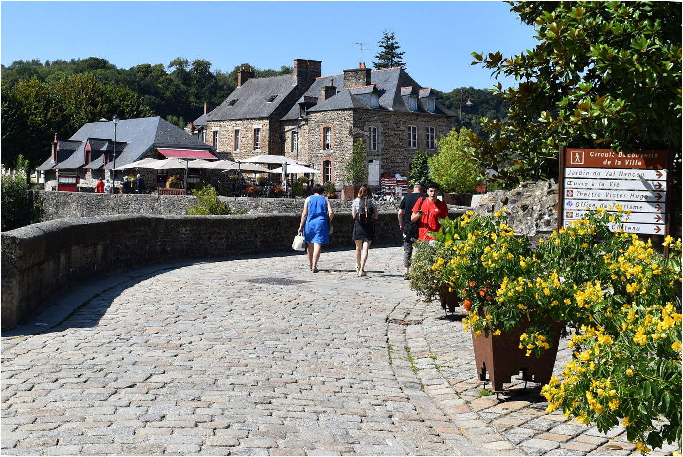 place du château à fougères