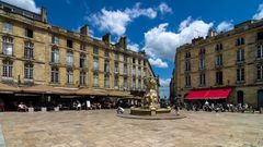 Place du Parlement, Bordeaux ...