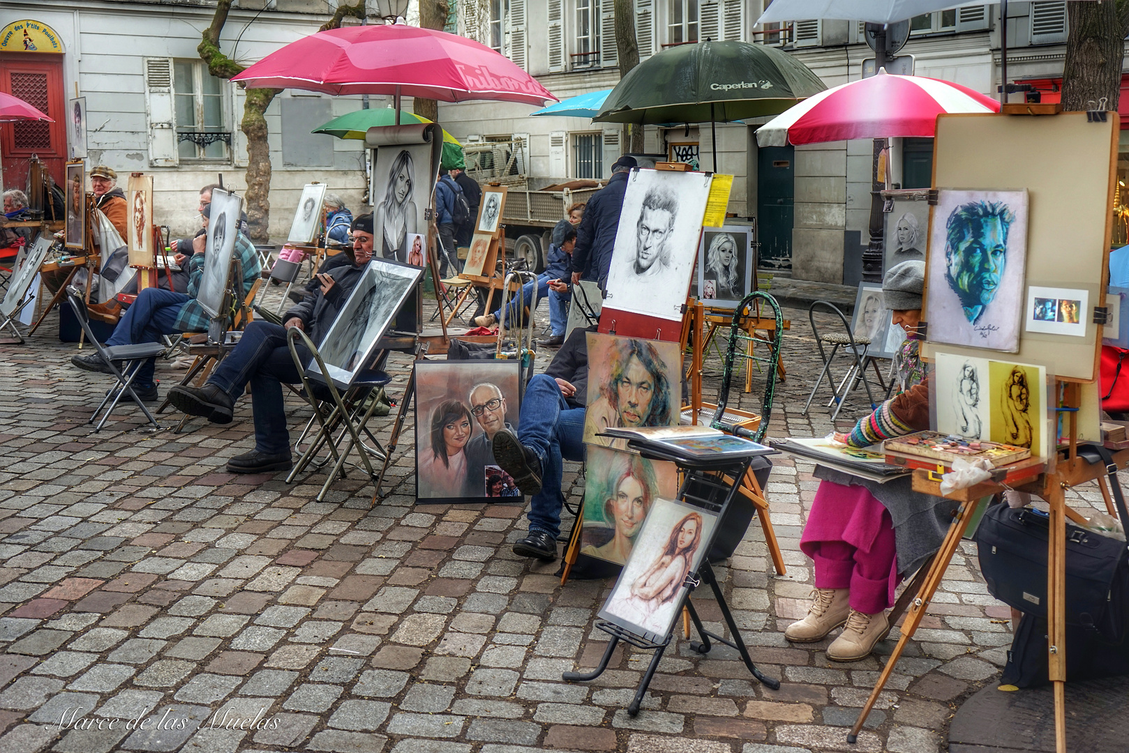 Place du Tertre Montmartre ...