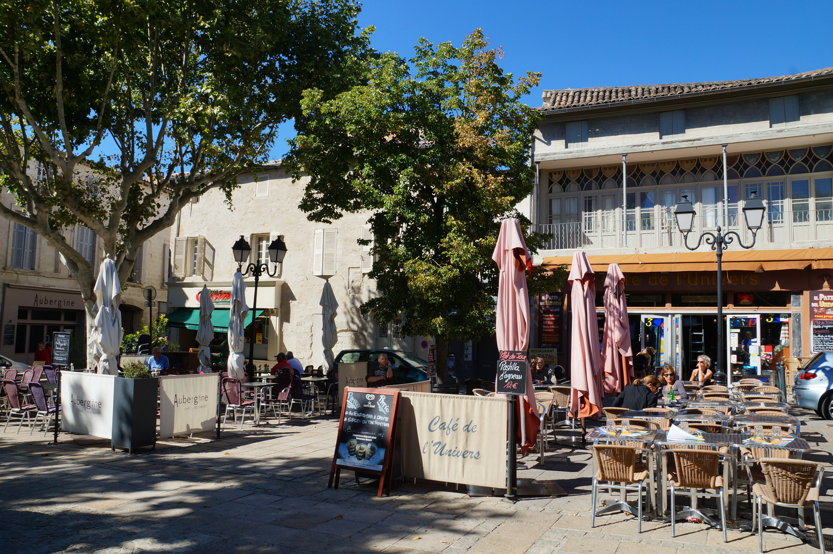 place Saint Marc à Villeneuve lès Avignon