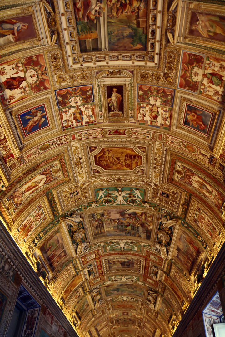 plafond du musée du vatican