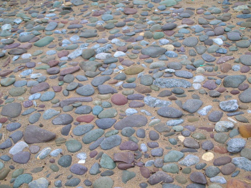 Plage de galets en Irlande