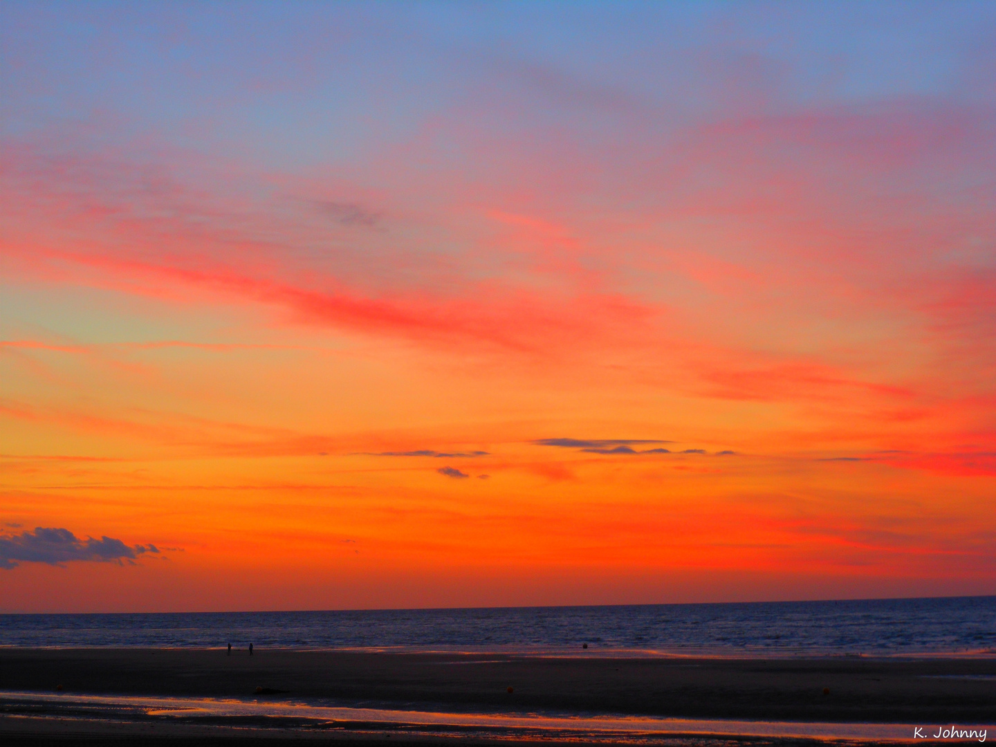 Plage magique au crépuscule