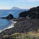 Plage volcanique