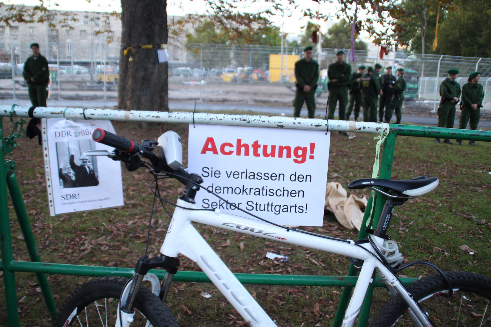 Plakat Demokratischer Sektor - Stuttgart Park 4.10