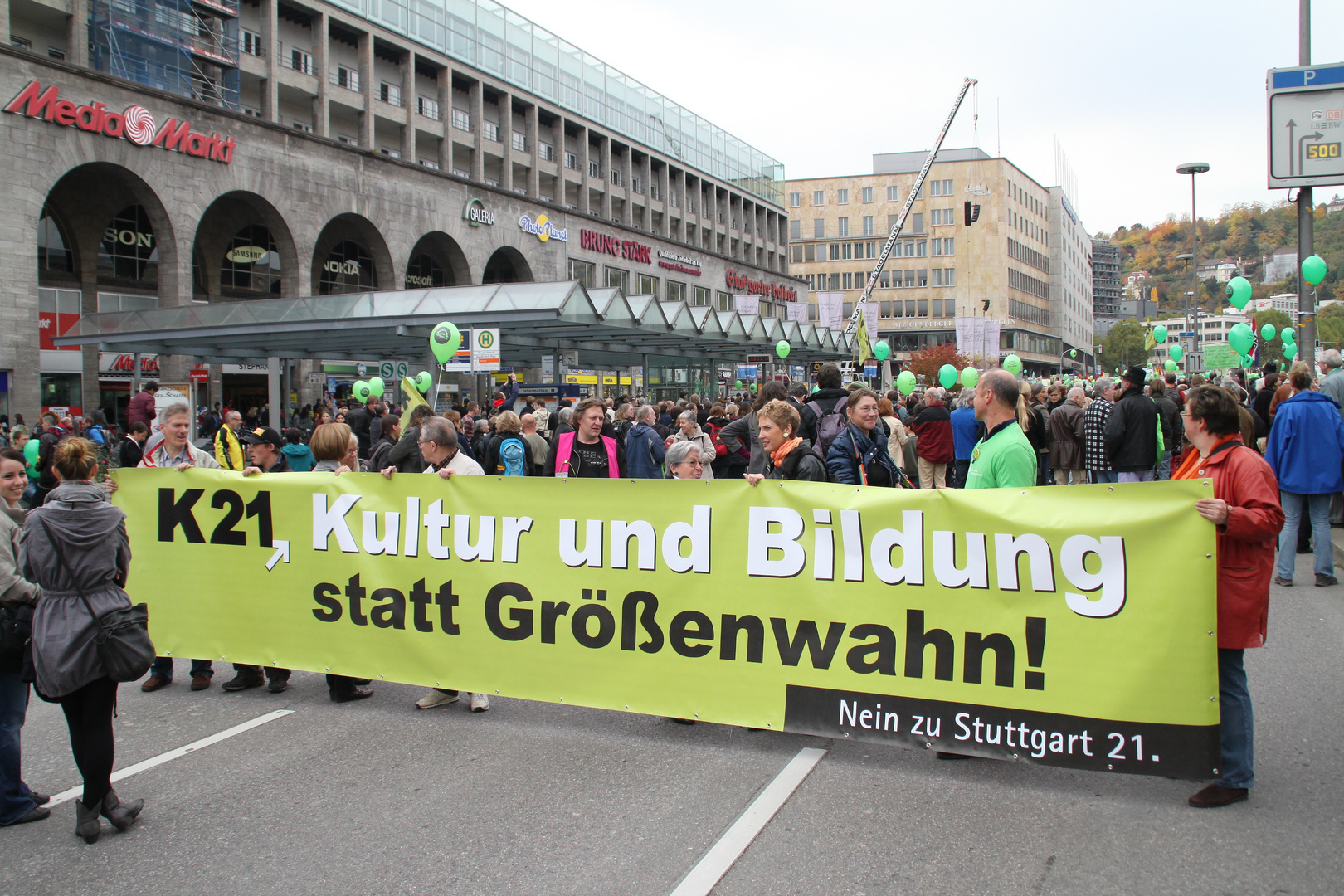 Plakat : Kultur statt Größenwahn 30.10.10 Stuttgart K21