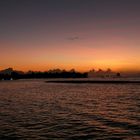 planare sull'acqua al tramonto -malè sud maldives-