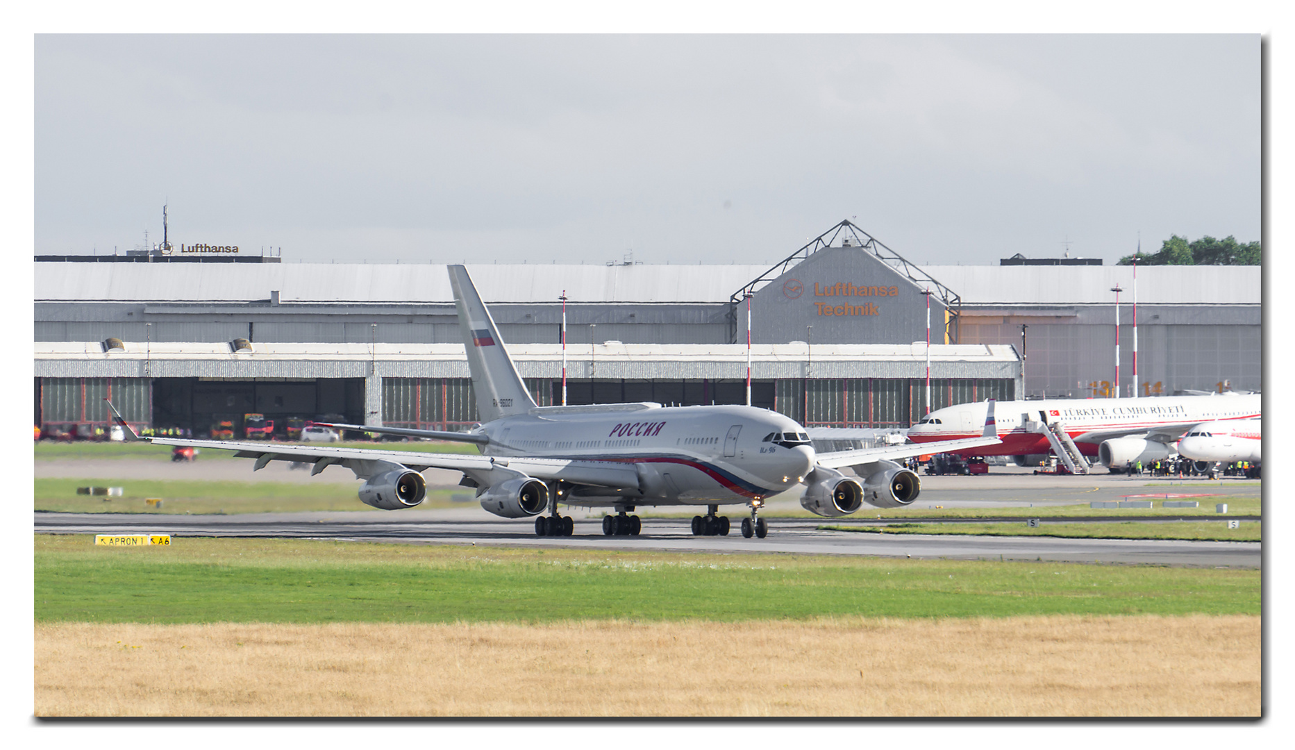 "Planespotting": Putin in seiner Präsidentenmaschine IL 96 HH-Fuhlsbüttel (G20 2017)