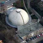 Planetarium aus 350 m Höhe zum Vergleich