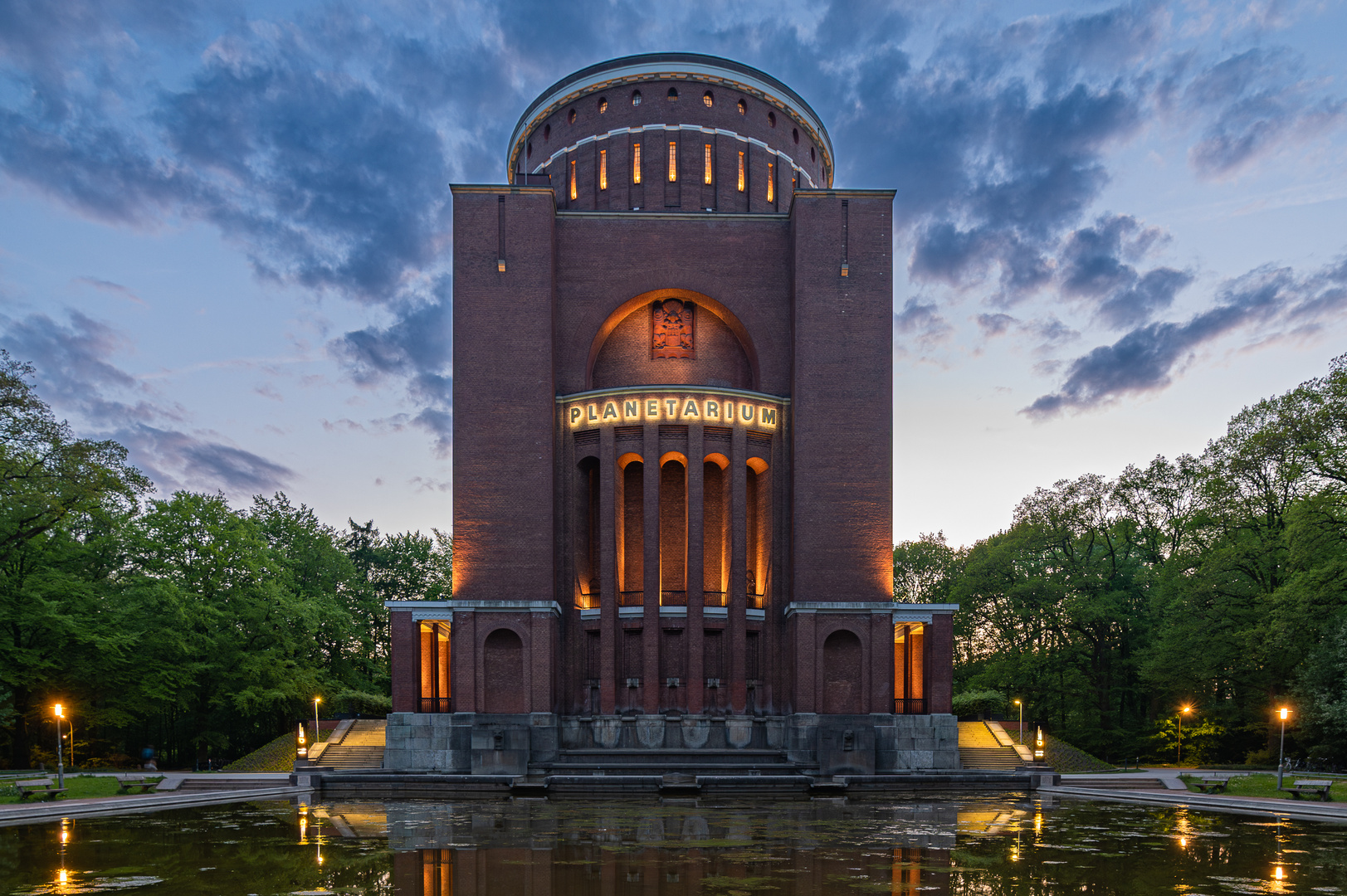 Planetarium Hamburg Breit