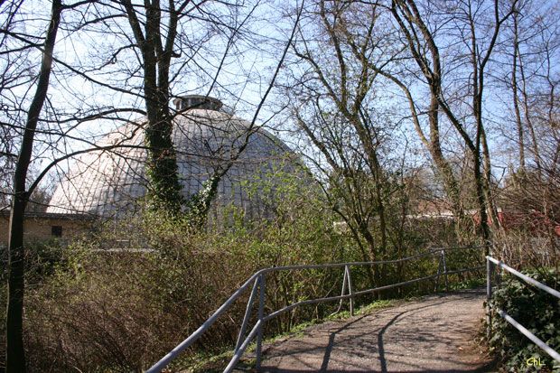 Planetarium im Frühling