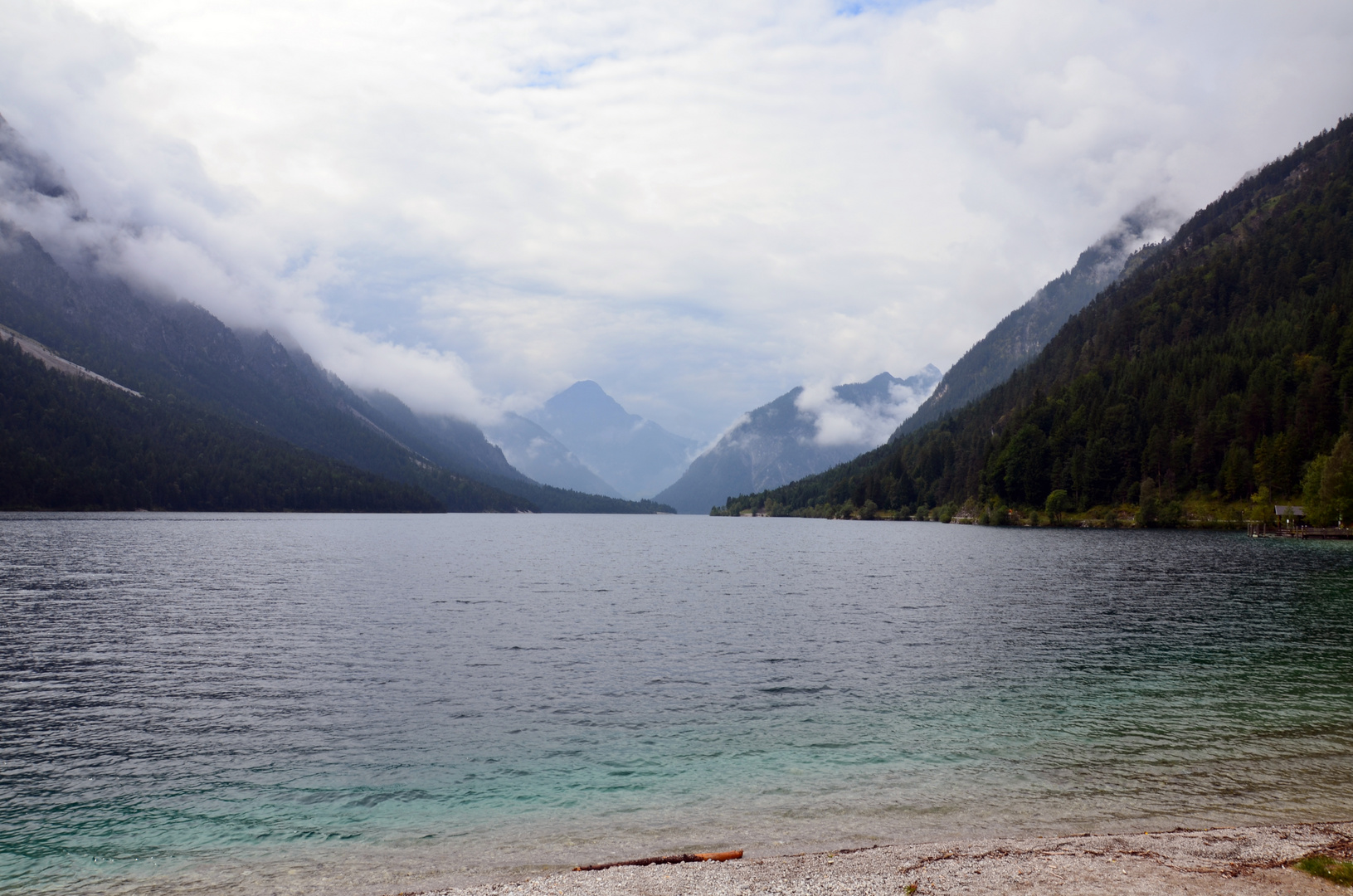 Plansee aus dem Urlaub wo es zur Zeit regnet.