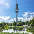 Planten und Blomen mit Blick auf den Fernsehturm