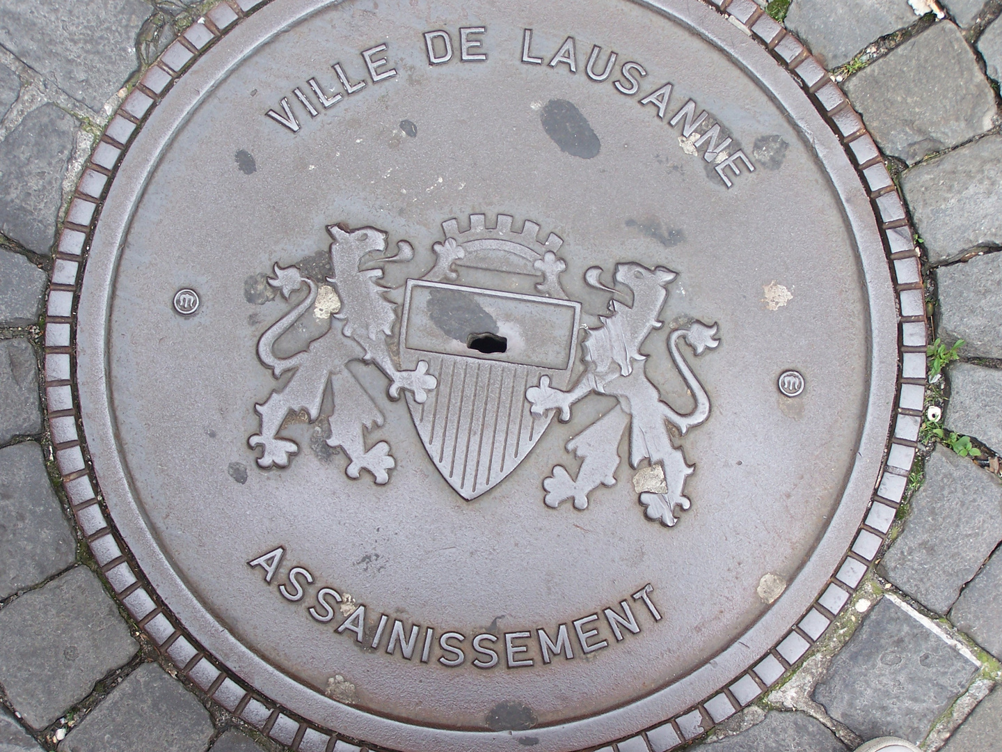 plaque d'egout de Lausanne