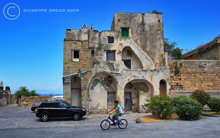 PLASTIC ARCHITECTURE - PROCIDA