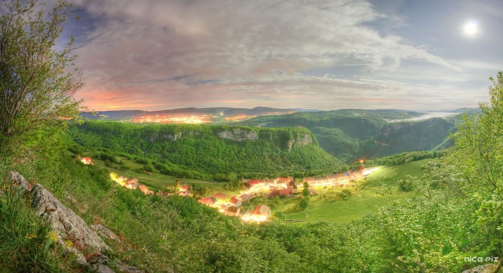 Plateau d'Hauteville une nuit de pleine Lune