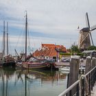 Plattbodenschiffe im Hafen von Zierikzee