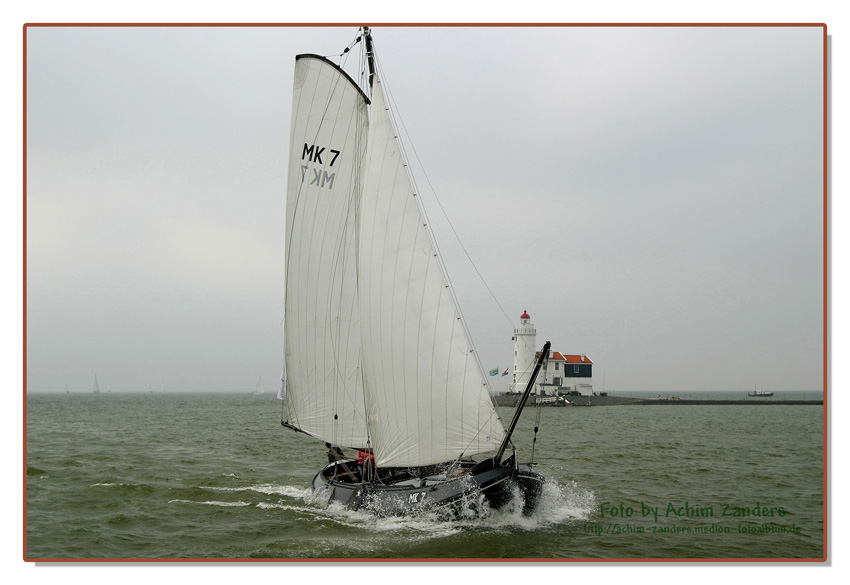 Plattbootsegeln auf dem Ijsselmeer......