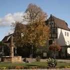 Platz mit Brunnen