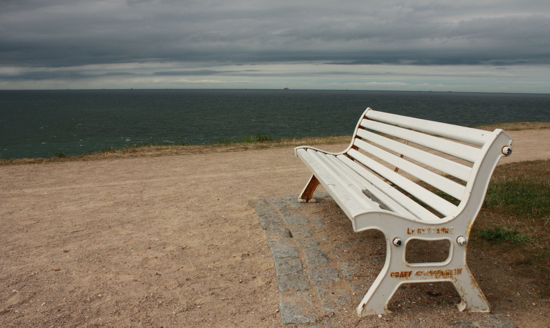 Platz mit Meerblick