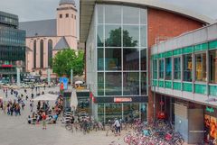 Platz vor dem Kölner Hbf